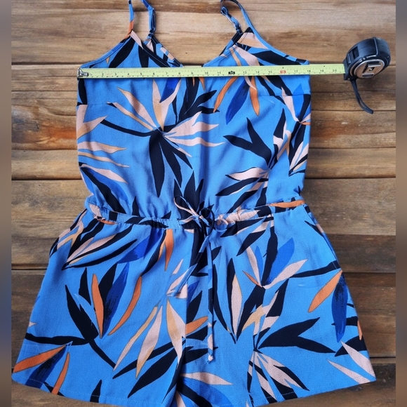 C & E Tropical Print Romper - Picture 7 of 12